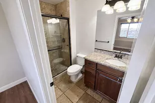 2075 S Sir Monte Dr, Washington, UT 84780 - Photo 9