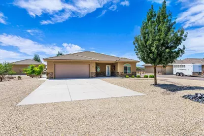 1129 N Horsemans Park Dr, Dammeron Valley, UT 84783 - Photo 5