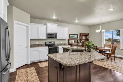 1129 N Horsemans Park Dr, Dammeron Valley, UT 84783 - Photo 9