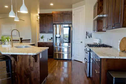 405 E Nagano Dr, Saint George, UT 84790 - Photo 7