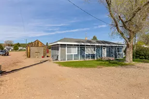 318 S Center St, Enterprise, UT 84725 - Photo 1