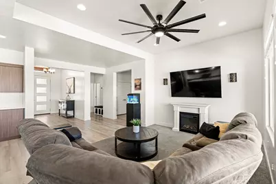 6043 S Hydrangea Way, Saint George, UT 84790 - Photo 9