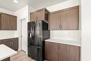 6043 S Hydrangea Way, Saint George, UT 84790 - Photo 13