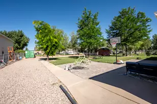 4681 Santa Fe Trail, Enoch, UT 84721 - Photo 31