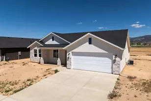 171 W 2725 N St, Cedar City, UT 84721 - Photo 3