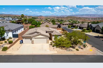 1804 Rimview Dr, Washington, UT 84780 - Photo 1