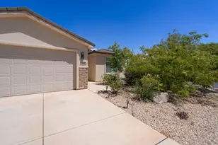 1804 Rimview Dr, Washington, UT 84780 - Photo 13