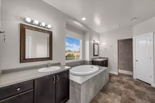 68 W Chester Field Dr, Washington, UT 84780 - Photo 17