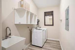 4035 E Harmony Ridge Ct, New Harmony, UT 84757 - Photo 17