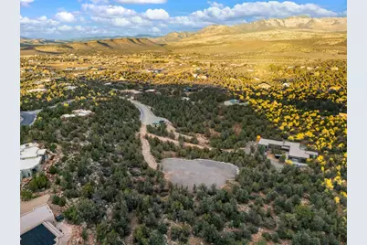 50 N Doe Valley Cir, Dammeron Valley, UT 84783 - Photo 3
