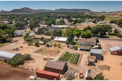 62 N 200 East St, Enterprise, UT 84725 - Photo 33