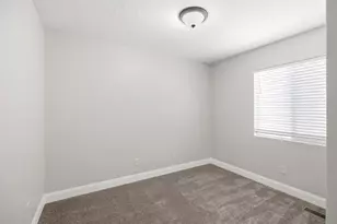 370 W Buena Vista Blvd, Washington, UT 84780 - Photo 15