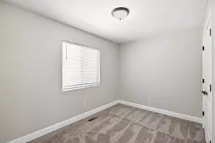 370 W Buena Vista Blvd, Washington, UT 84780 - Photo 13