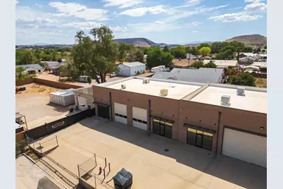 195 W 500 N, La Verkin, UT 84745 - Photo 1