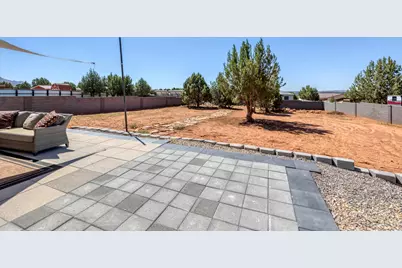 1184 E Big Pinion Ln, Apple Valley, UT 84737 - Photo 57
