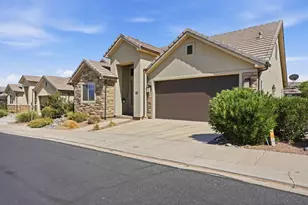 2261 Tonaquint Dr, Saint George, UT 84770 - Photo 3