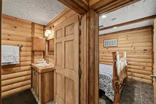 284 E North Shore Road E, Panguitch, UT 84759 - Photo 13