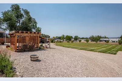 4729 N Enoch Rd, Enoch, UT 84721 - Photo 57