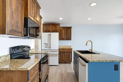 1000 E Bluff View Dr #94, Washington, UT 84780 - Photo 9