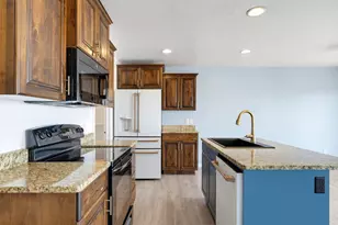 1000 E Blf Vw Dr, Washington, UT 84780 - Photo 9