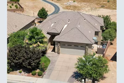 844 W Las Colinas Dr, Saint George, UT 84790 - Photo 1