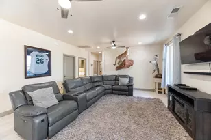 844 W Las Colinas Dr, Saint George, UT 84790 - Photo 35