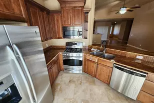 2445 W Cresent Heights Dr, Cedar City, UT 84720 - Photo 17