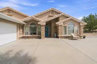 1642 W 5745 N, Saint George, UT 84770 - Photo 3
