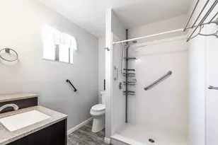 527 N Main St, Hurricane, UT 84737 - Photo 13