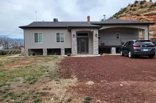 1065 N Canyon St, Hildale, UT 84784 - Photo 1