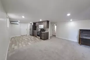 1065 N Canyon St, Hildale, UT 84784 - Photo 3