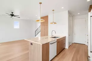 959 N Manen St, Washington, UT 84780 - Photo 35