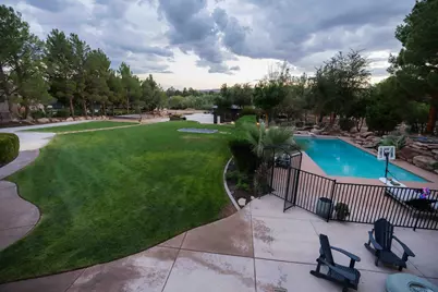 204 S Trebruk Cir, Saint George, UT 84770 - Photo 95