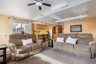 1050 W Red Hills Pkwy, Washington, UT 84780 - Photo 9