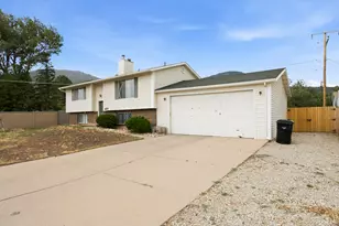 487 Pinecone Dr, Cedar City, UT 84720 - Photo 3