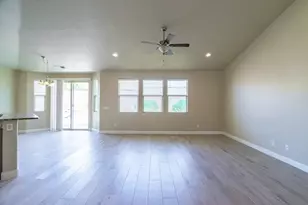 347 E Munich Dr, Saint George, UT 84790 - Photo 7