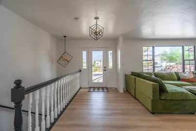 1002 E Crooked Creek Dr, Washington, UT 84780 - Photo 5