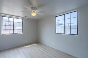 1002 E Crooked Creek Dr, Washington, UT 84780 - Photo 37