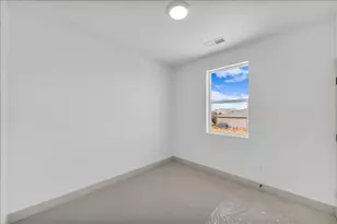1566 E Centaurus Wy, Washington, UT 84780 - Photo 15