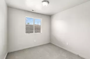 1000 E Blf Vw Dr, Washington, UT 84780 - Photo 13