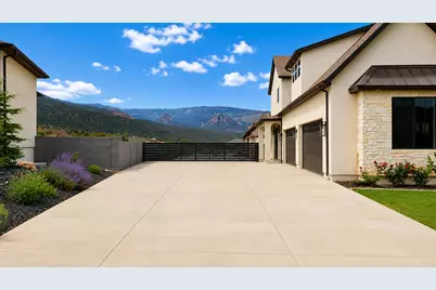 2923 W Rock Ridge Rd, Cedar City, UT 84720 - Photo 9
