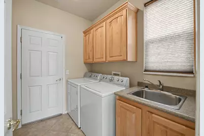 4475 S Round Hill Dr, Saint George, UT 84790 - Photo 9