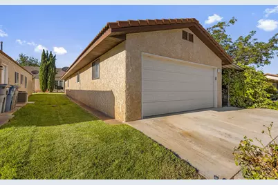 2137 W 70 S, Hurricane, UT 84737 - Photo 3