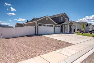1118 E 4240 N, Enoch, UT 84721 - Photo 3