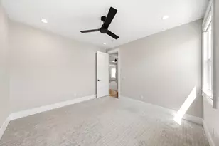 447 E 4290 S, Washington, UT 84780 - Photo 37