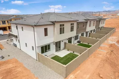 953 N Manen St, Washington, UT 84780 - Photo 81