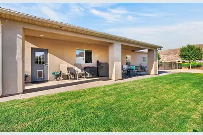 807 W 1500 S, Hurricane, UT 84737 - Photo 61