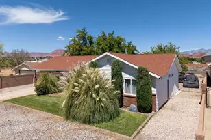 2218 Arrowhead Trail, Santa Clara, UT 84765 - Photo 3