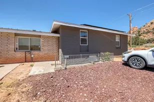 780 N Lauritzen, Hildale, UT 84784 - Photo 21