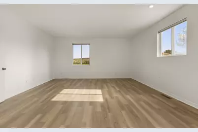 1217 N Horsemans Park Dr, Dammeron Valley, UT 84783 - Photo 31